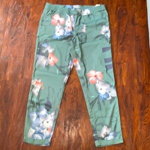 Kenny S. Women’s pants 👖🍃🌼🌸🍃